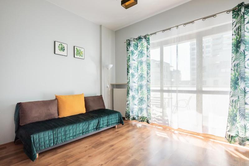 Rondo Daszynskiego Sweet Home Apartment — отель с удобствами в Варшаве