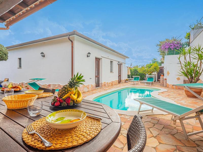 Villa Donatella ad Arzachena - Lussuosa villa con piscina