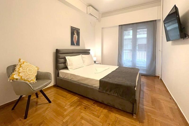 Pame Rentals - Ideal for 2 in Pagrati — отель в Афины, Греция