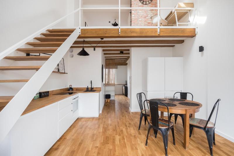 Цены на Rondo Wiatraczna Loft Apartment в Варшаве