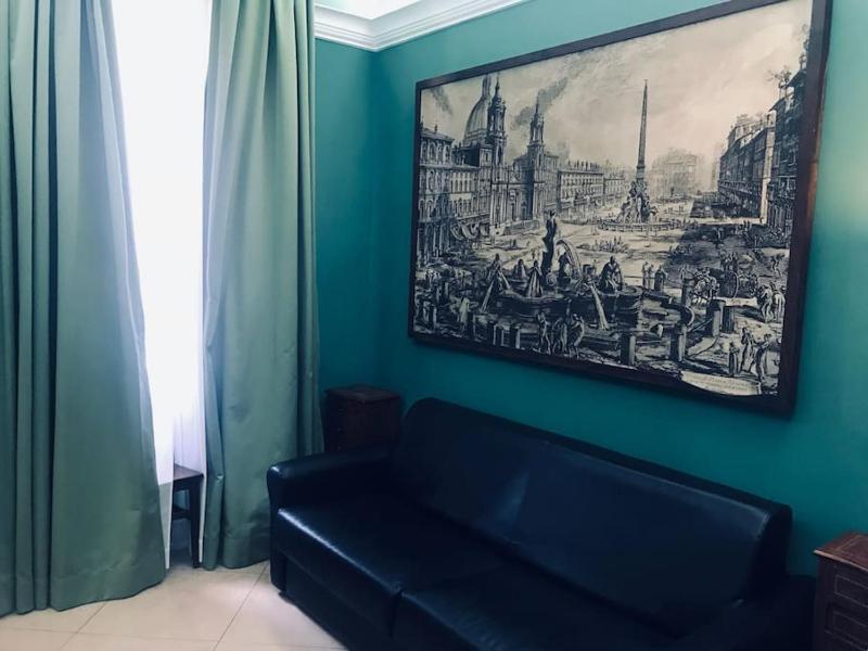 44 Appartamento nel centro di Roma via Nazionale — комфортный отель в Риме