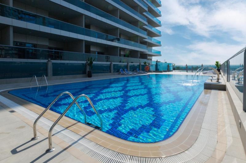Big Apt I Group Stay I Near Burj Khalifa — отель с удобствами в Дубае