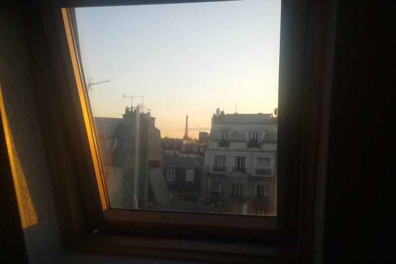Nice Flat near Montmartre — отель с удобствами в Париже
