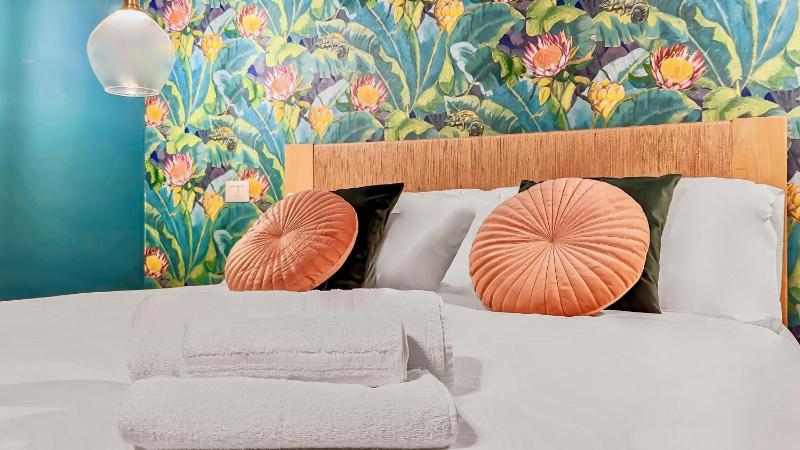 Colosseum Charme Apartments — отель с удобным расположением в Риме