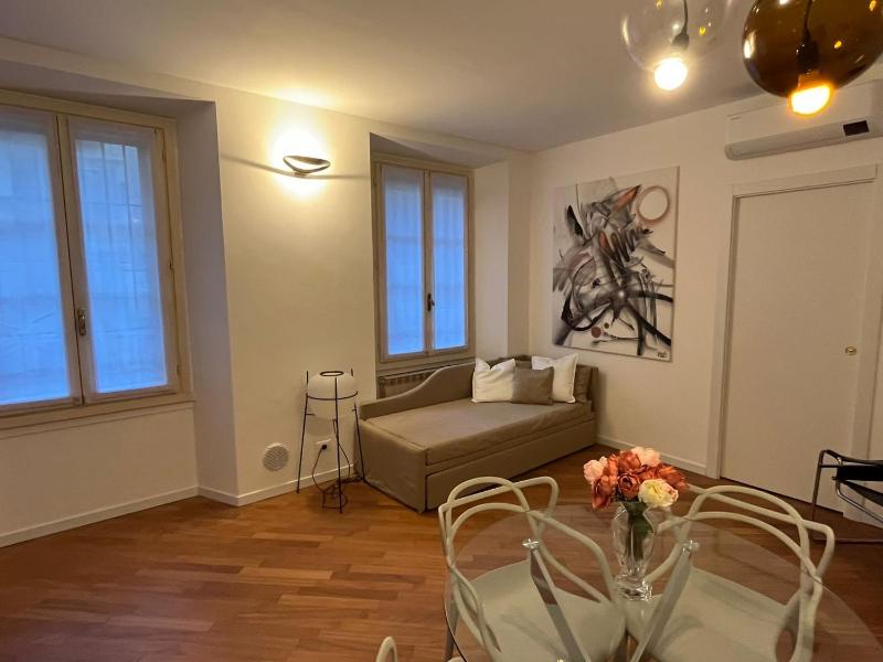 Casa Vercelli delizioso bilocale moderno nella vecchia Milano — комфортный отель в Милане