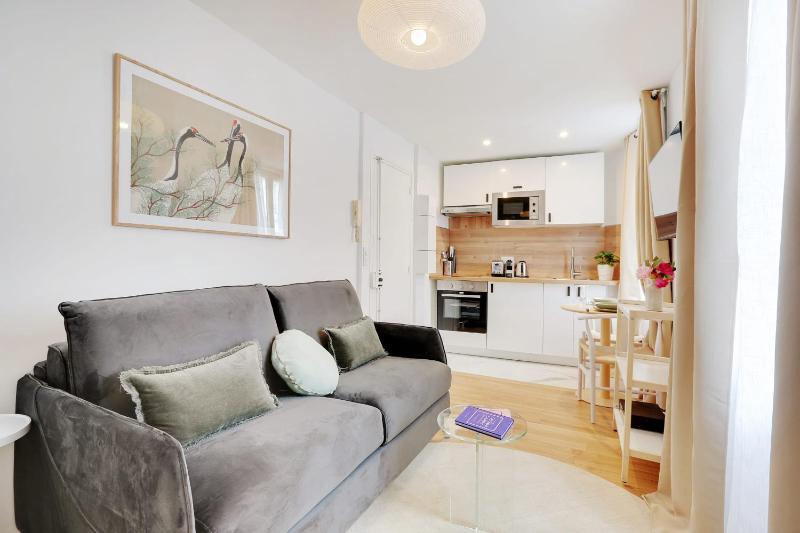 Homy apartment 4P1BR — отель с удобствами в Париже