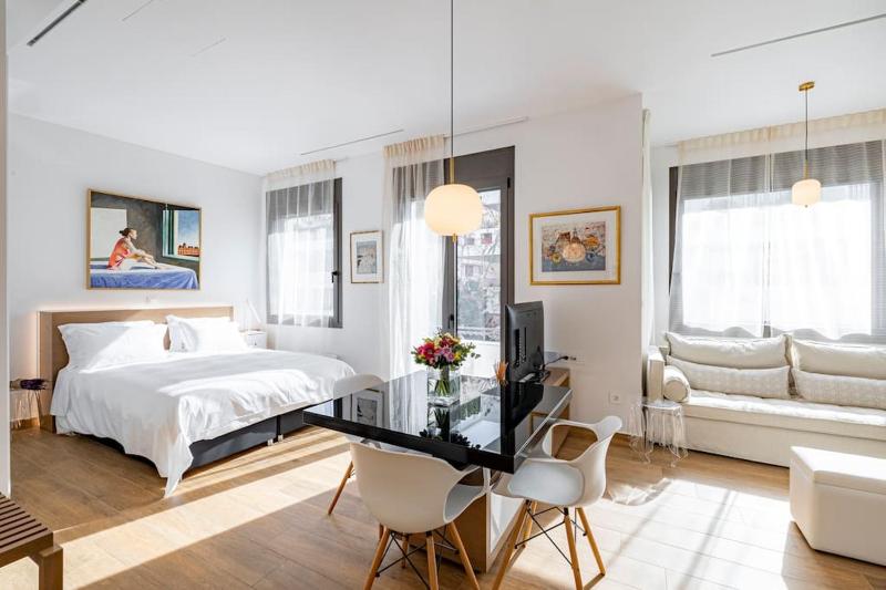 ART-W Executive Apartments — отель с удобным расположением в Афины