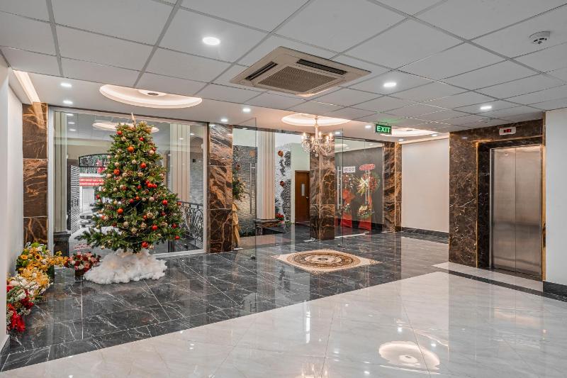 Le House - 1 Btw airport and D1 center, fast wifi and check-in 24-7 — комфортный отель в Хошимине