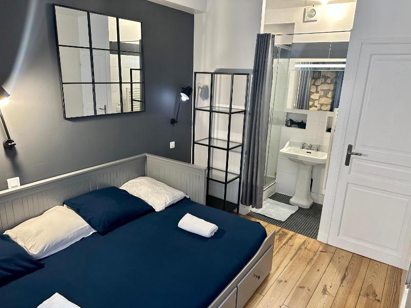 Цены на Home Sweet Home Le Chapelais Montmartre в Париже