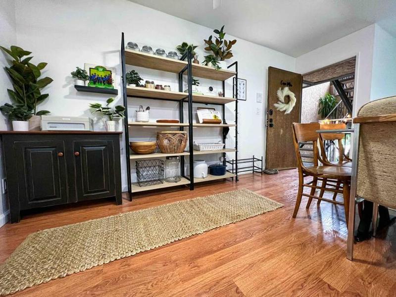 Casa Mia - Sunny Split Level with Pool — отель в Лос-Анджелесе, Соединенные Штаты Америки