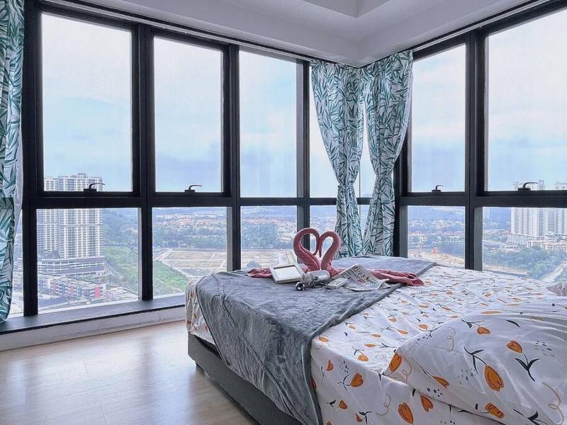 FREE Parking REVO 2 Bedrooms Bukit Jalil L28 — отель с удобствами в Куала-Лумпуре