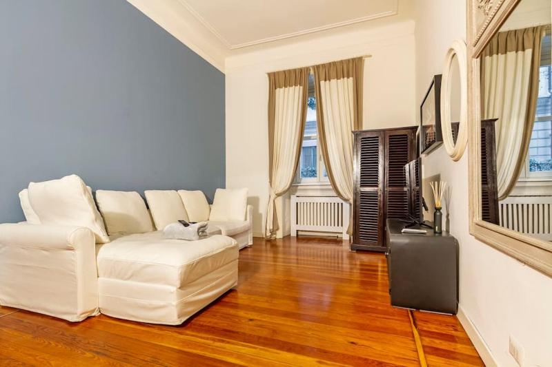 [Cadorna - Milan] Deluxe & inviting apartment for a luxurious stay — отель в Милане, Италия