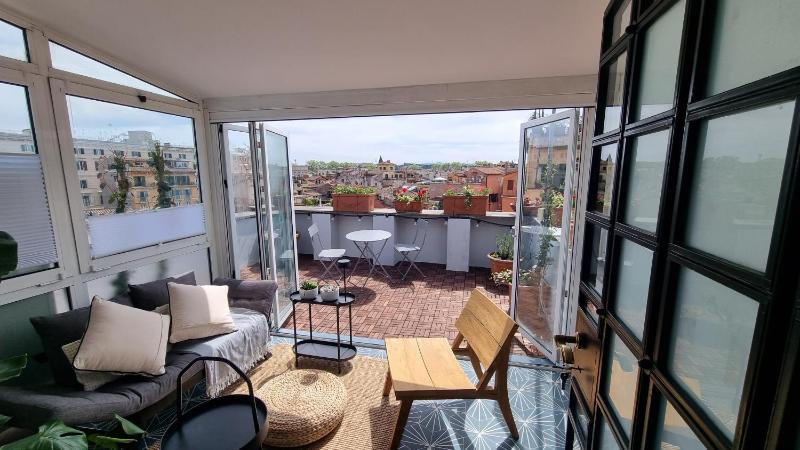 Suite Cinque Attico Panoramico — забронировать отель в Риме