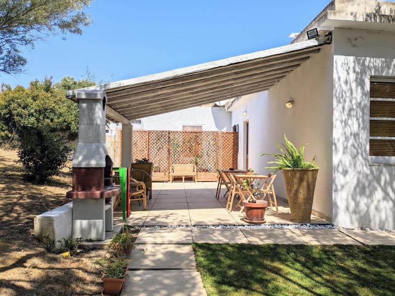 Villa Uliveto a Chia - Oasi di relax con piscina e spa