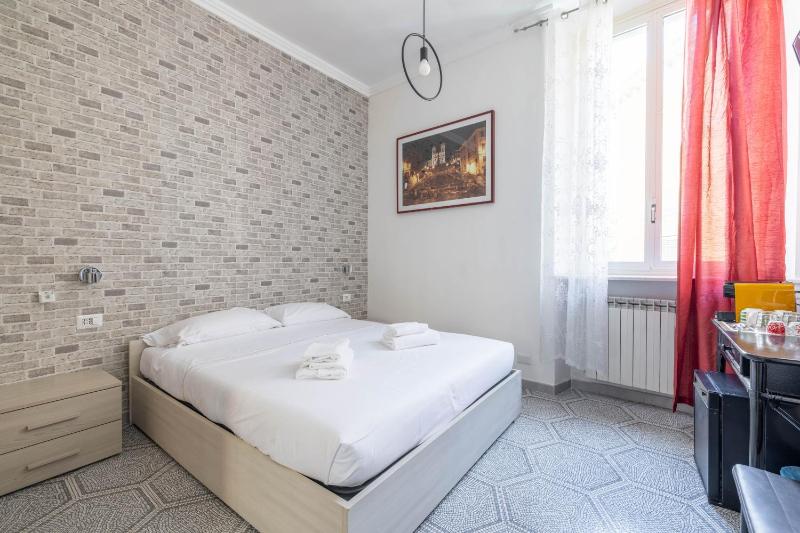 Цены на VG [PIAZZA NAVONA 5 STELLE] Montecitorio Room в Риме