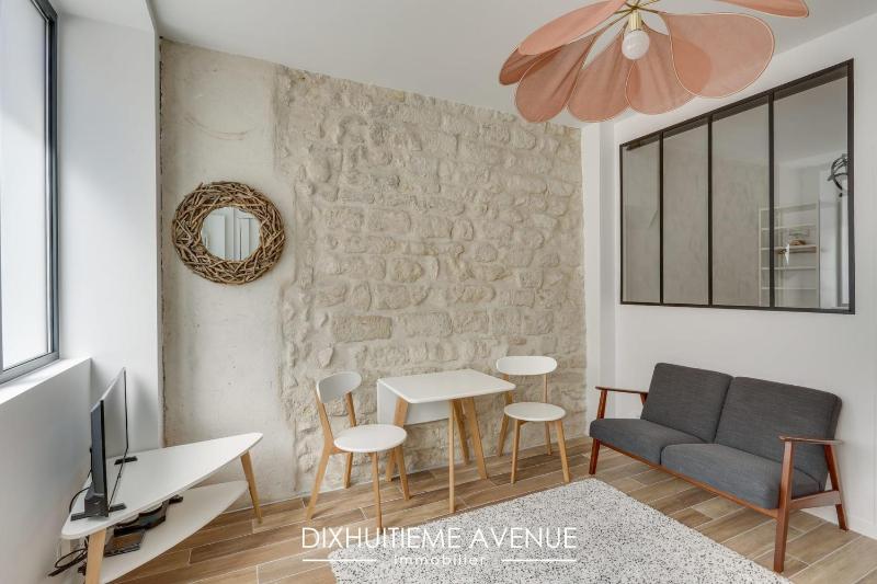 Nice 25m very bright near Montmartre — отзывы гостей и цены