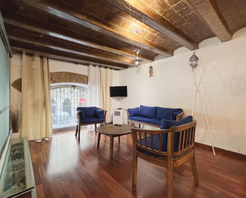 Цены на Stay U-nique Apartments Placa Universitat в Барселоне