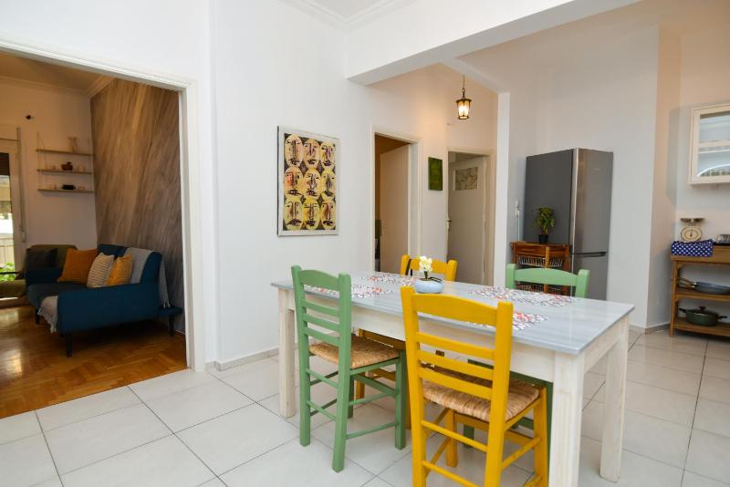 Athens Stylish next to Acropolis, Metro stop Fix — отель в Афины, Греция