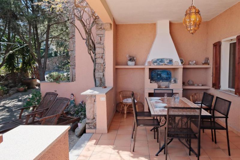 La Conia Beach House a Cannigione - Lusso Fronte Mare