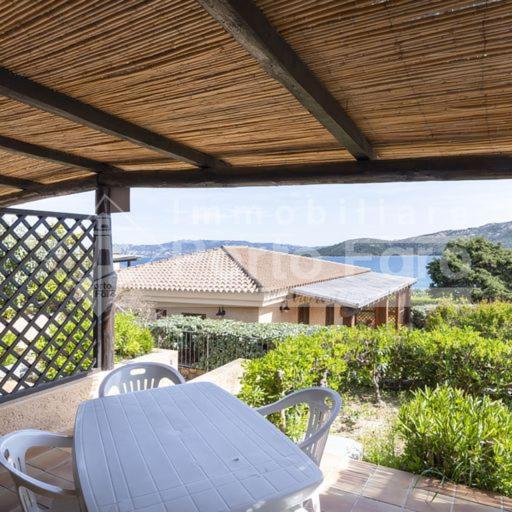 Grazioso Appartamento Vista Mare a Porto Mannu, Palau