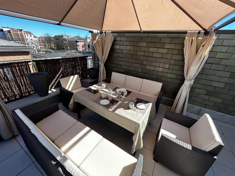 R39 Attic with Terrace and Private Parking — отзывы гостей и цены