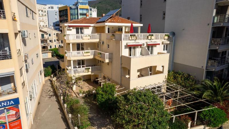 Villa Maxima Budva — отзывы гостей и цены