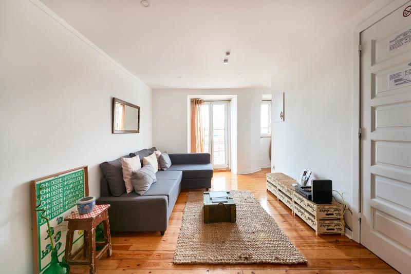 Цены на Cozy Flat in Santa Apolonia в Лиссабоне