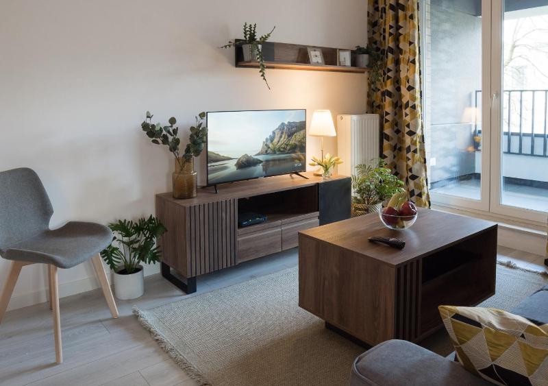 Цены на Apartament Sloneczny Kamienica Grochow with free parking в Варшаве