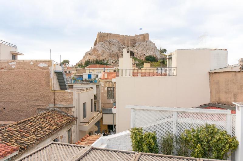 Цены на Afrodite's Mansion in Plaka by JJ Hospitality в Афины