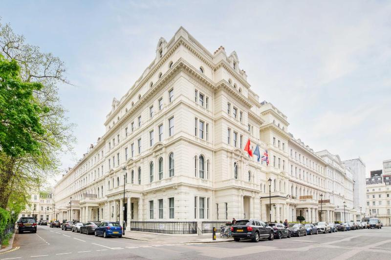 Elegant Art Deco whole apartment - 2mins to Hyde Park, 8mins to Bayswater, Nottinghill, Paddington — отель с удобным расположением в Лондоне