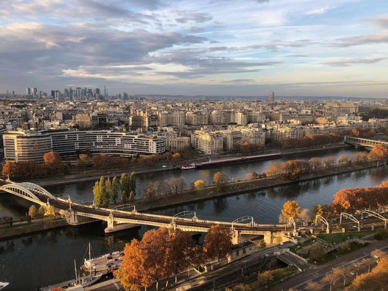 Sublime appartement VUE EXTRA / 70m2 / parking — отель с удобным расположением в Париже
