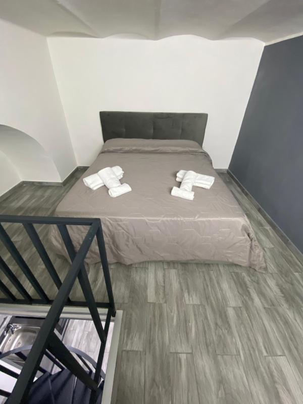House Casablanca — отель в Неаполе, Италия