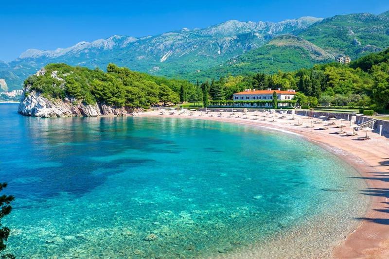 Great apartment with 2 balconies in Budva center — комфортный отель в Будва
