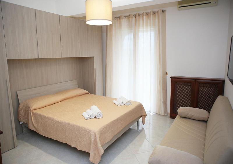 VILLA VESUVIO — отель в Неаполе, Италия