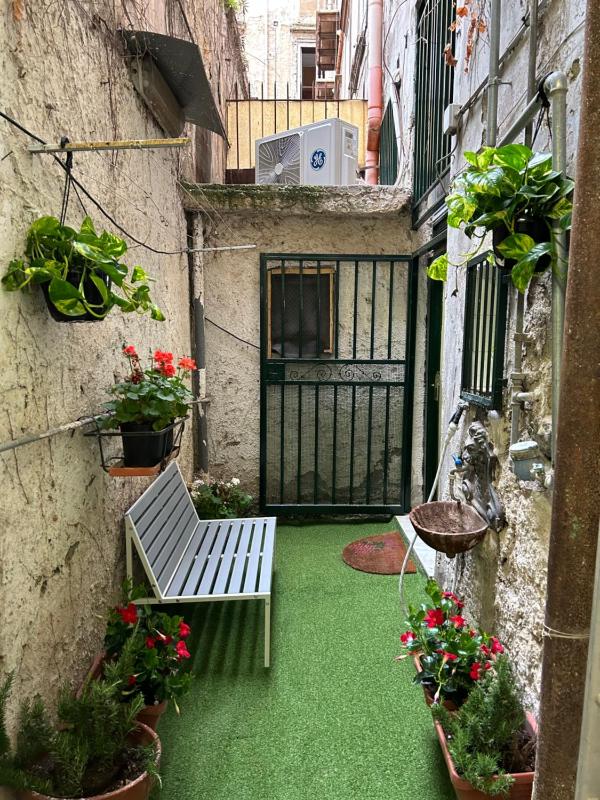 La casa di rocco — отель с удобным расположением в Неаполе