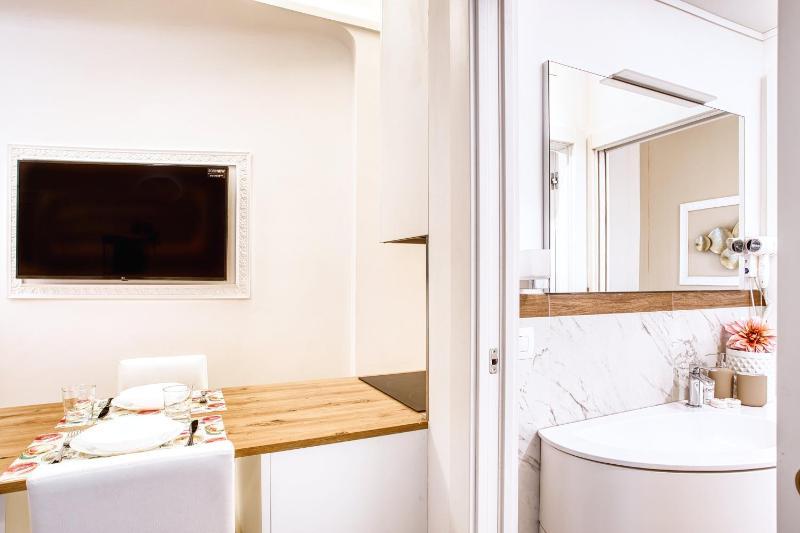 JOIVY Old Milan Navigli Family — комфортный отель в Милане