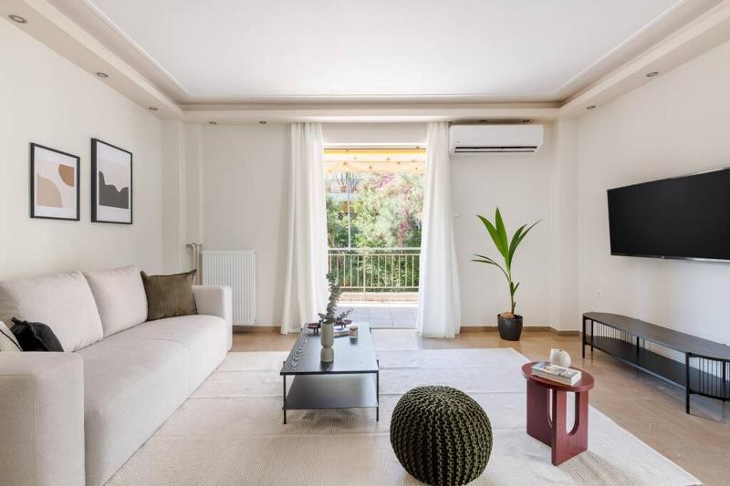 Captivating 2BR Apartment in Chalandri by UPSTREET — отель в Афины, Греция