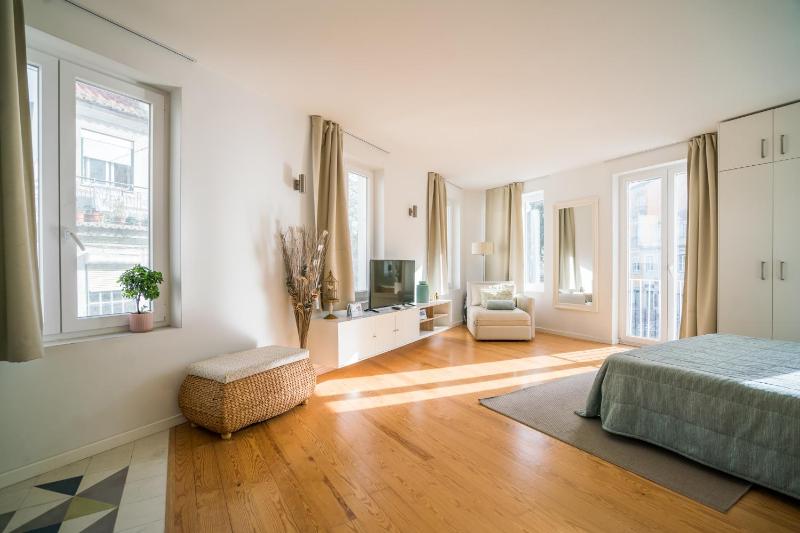 Principe Real Best Location — отель с удобствами в Лиссабоне