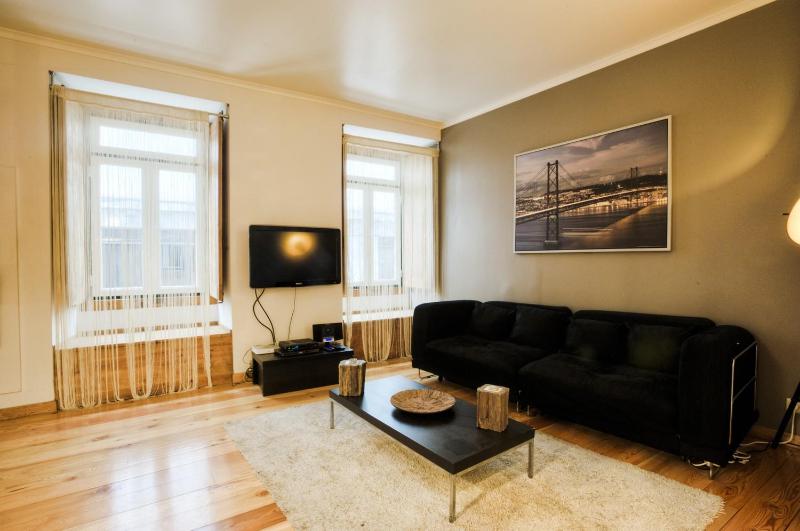 BmyGuest - Bairro Alto Charming Apartment — отель в Лиссабоне, Португалия