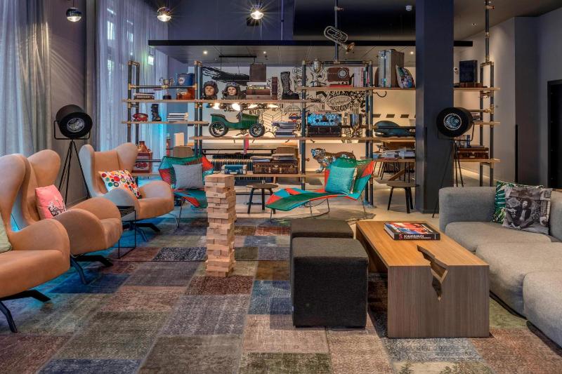 Moxy London Stratford — забронировать отель в Лондоне