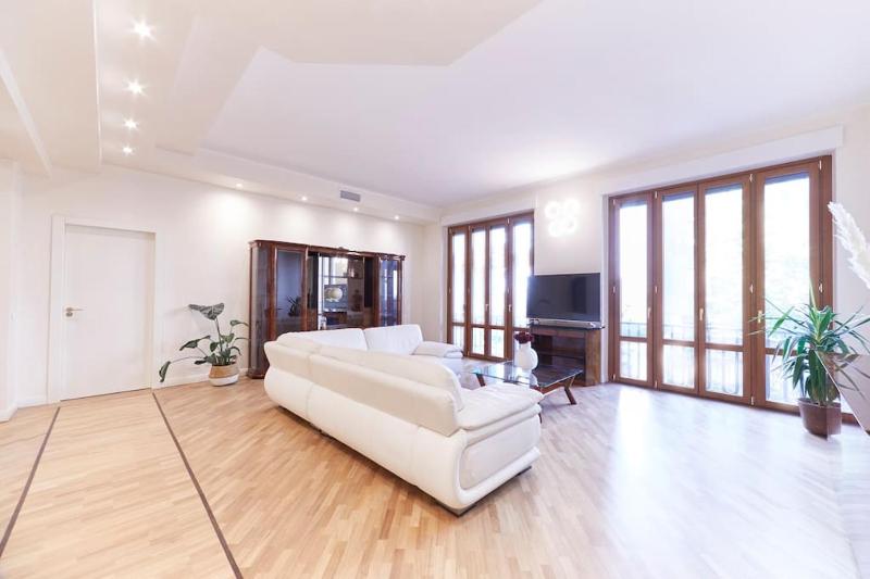 Elegant Apartment — отзывы гостей и цены