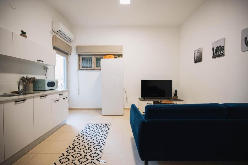 Beauty Apt in Central location — отель с удобствами в Тель-Авиве