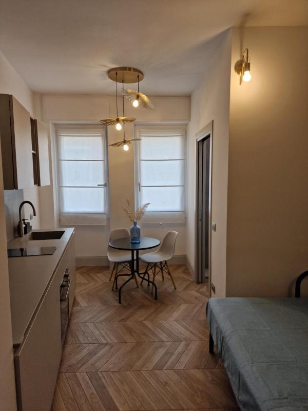 Best Place Milan - Piazza V Giornate in the city center- WIFI - NETFLIX — забронировать отель в Милане