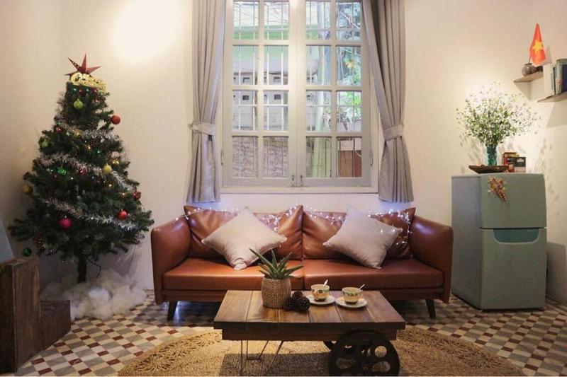 Cozy vintage home in Quan Thanh Street — отель с удобствами в Ханое