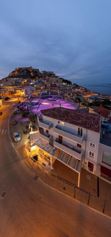 B&B PIAZZA NUOVA a Castelsardo - Centrale con bar