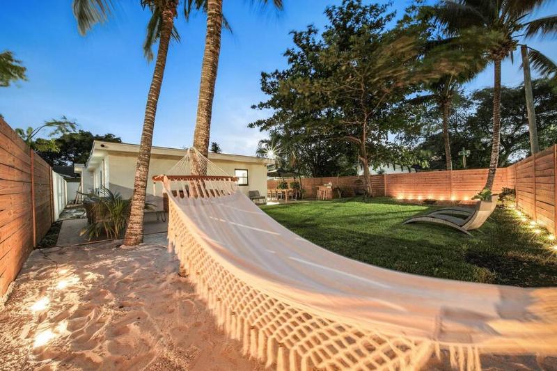 Great Location Luxury Home for up to 16 guests — отзывы гостей и цены