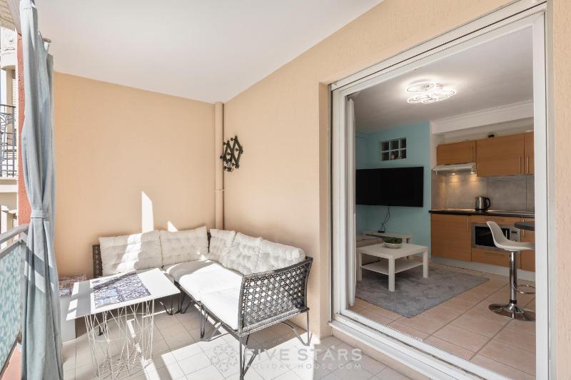 Suite MIAMI Five stars holiday house — комфортный отель в Николь