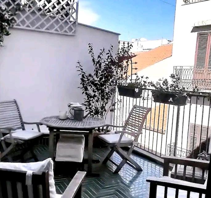 Casa Vacanze Bab Al Bahr - Terrace Garden Oasis — комфортный отель в Палермо
