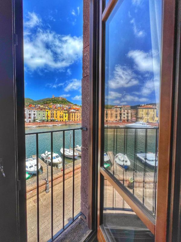 Exclusive Apartments a Bosa - Lussuoso soggiorno
