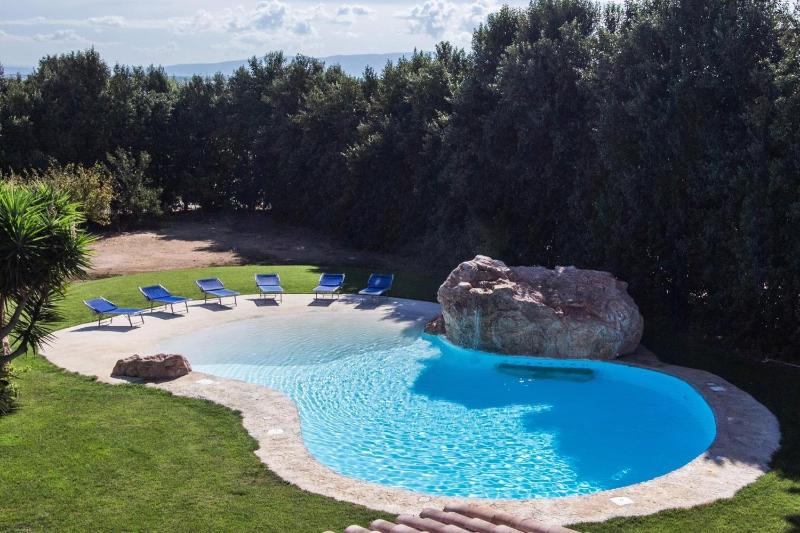 Villa Gaia a Cabras - Splendido Agriturismo con Piscina